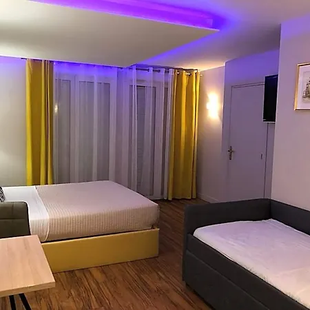 Chambre Suite B&B Bed and Breakfast 3*
